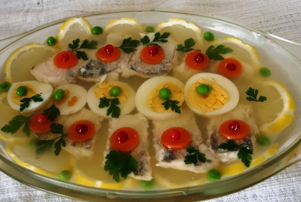 Рыба заливная с лимонным соком